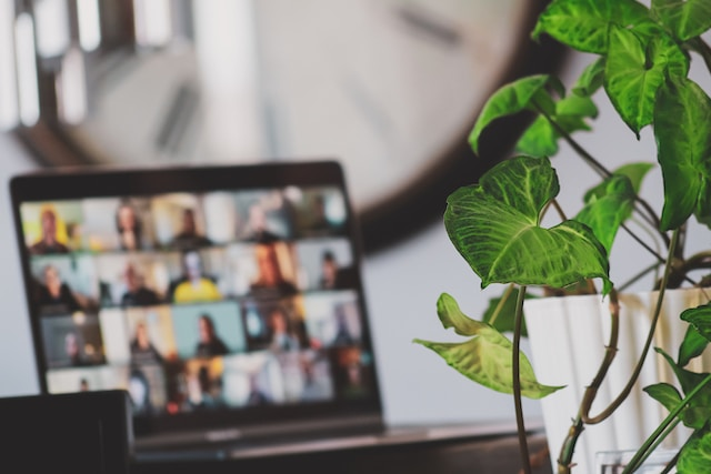 2023's Top Virtual Events Platforms: What You Need to Know 3 People discussing virtual event platforms in a meeting